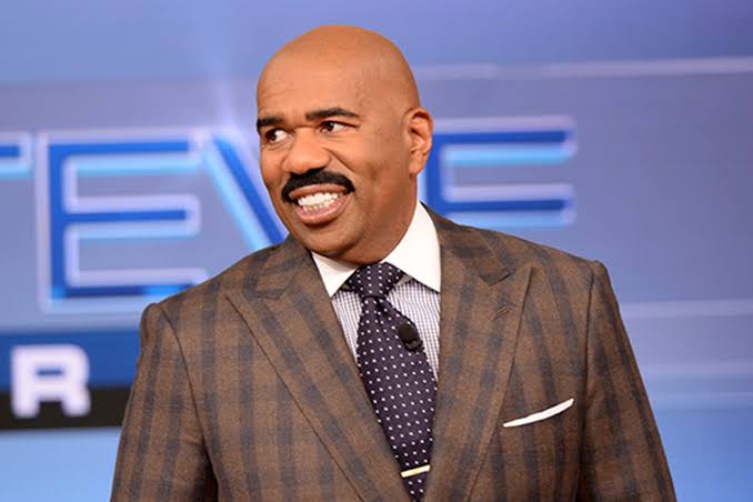 Steve Harvey Weighs In On The New Feud Brewing Between Kanye West &Amp; D.l. Hughley, Tells Ye To &Quot;Pull Up&Quot;, Yours Truly, News, August 10, 2022