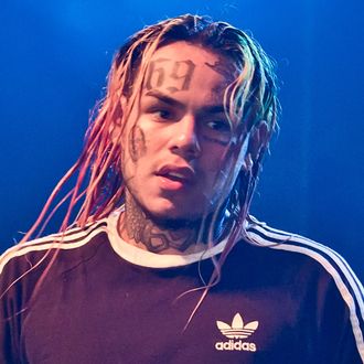 6Ix9Ine Lashes Out At The People That Have No Accusations For Pop Smoke, Nipsey Hussle, Or Kin Von For Being &Quot;Caught Lacking&Quot;, Yours Truly, News, February 9, 2023