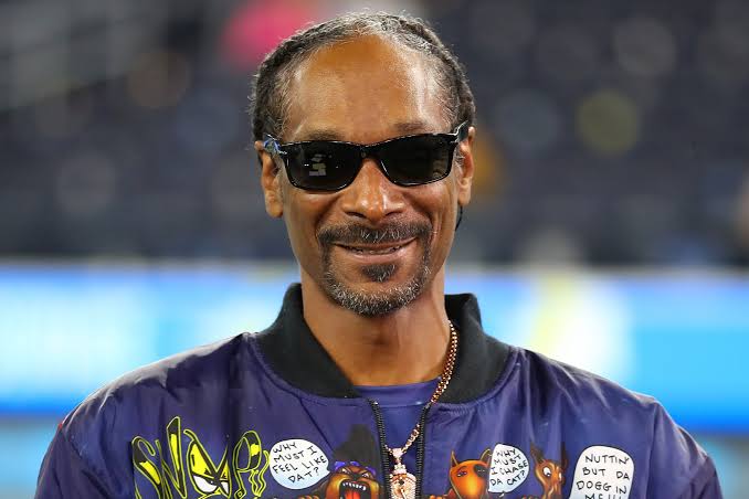 Snoop Dogg Divulges He Charges $250K For A Verse, Yours Truly, News, September 24, 2022