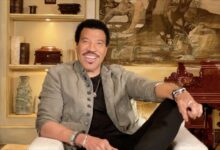 Lionel Richie Has Identified An Unlikely Hit Amongst His Biggest Songs, Yours Truly, News, April 17, 2024