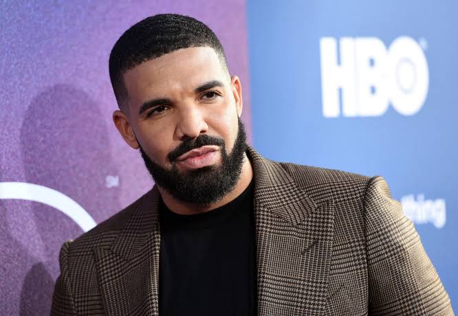 Drake Announces October World Weekend Concert Featuring Chris Brown, Nicki Minaj, Lil Baby, And Lil Wayne, Yours Truly, News, August 14, 2022