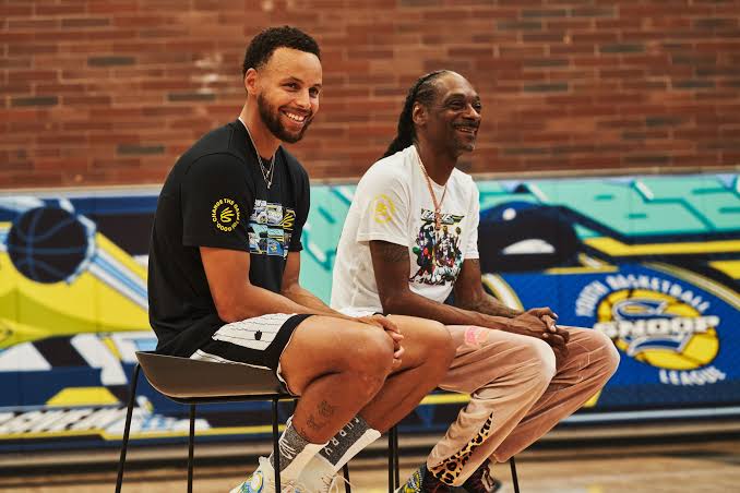 Stephen Curry Gets A Deathrow Chain Blessing From Snoop Dogg, Yours Truly, News, October 4, 2023