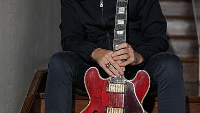 Gibson And Epiphone Partner With Noel Gallagher To Re-Create His Beloved Gibson 1960 Es-355 And Epiphone Riviera Guitars, Yours Truly, Gibson, May 6, 2024