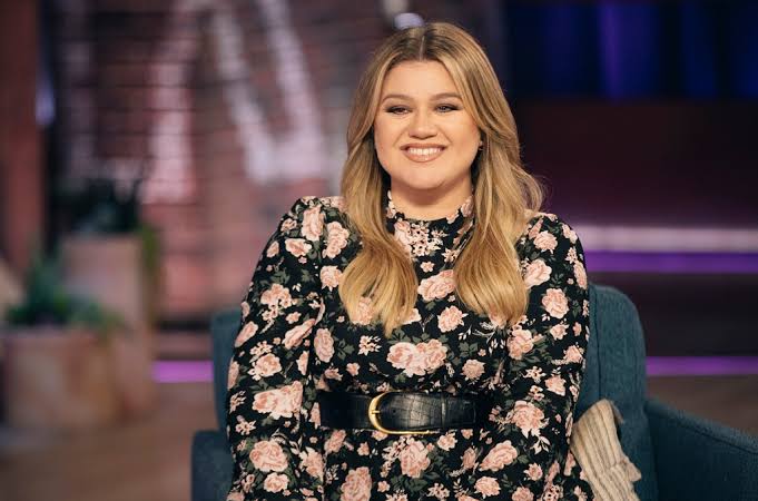 Celebrating 20 Years Since Winning American Idol, Kelly Clarkson Says, &Quot;It Forever Changed The Course Of My Life&Quot;, Yours Truly, News, February 22, 2024