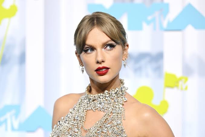 Judge Rejects Taylor Swift'S Frantic Request To Dismiss The Copyright Lawsuit Involving &Quot;Shake It Off&Quot;, Yours Truly, News, October 4, 2022