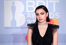 Charli Xcx Biography: Age, Boyfriend, Ethnicity, Net Worth, Family, Height &Amp; Popular Questions, Yours Truly, Artists, September 25, 2022