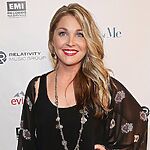 Sunny Sweeney &Amp;Quot;Married Alone&Amp;Quot; Album Review, Yours Truly, News, November 30, 2023