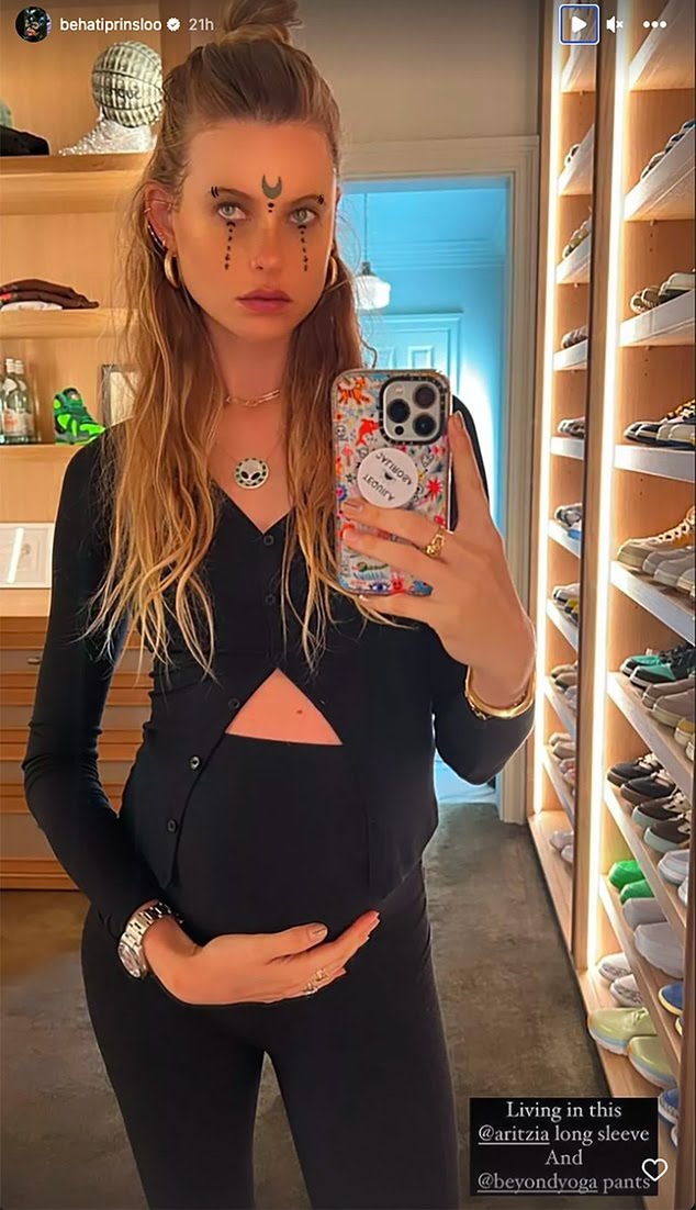 Behati Prinsloo'S Halloween Selfie Shows Her Holding Her Growing Baby Bump, Yours Truly, News, November 30, 2022