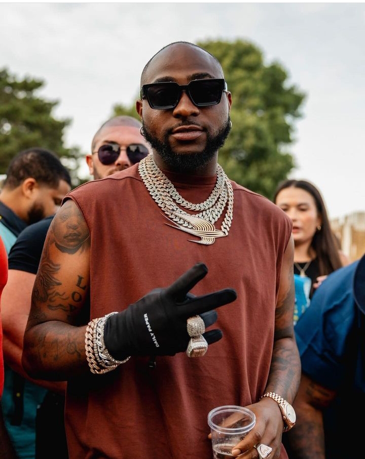 Fans Take To Street, Beg Davido To Return Online, Yours Truly, News, March 2, 2024