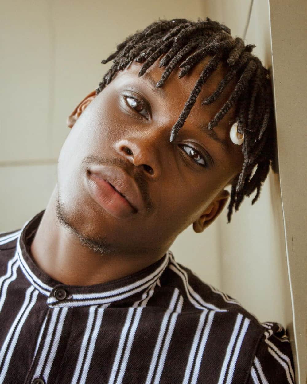 Fireboy Dml Biography: Age, Real Name, Record Label, Girlfriend, Net Worth &Amp; Education, Yours Truly, Artists, June 7, 2023