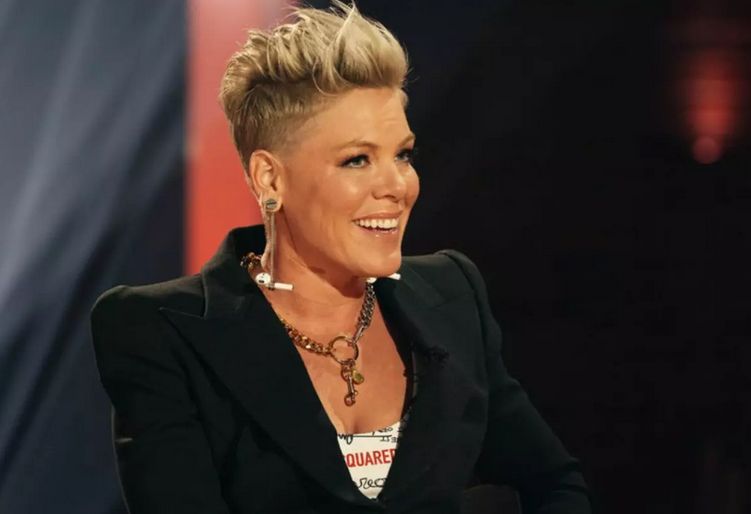 Watch Pink Talk The Writing Of &Quot;Who Knew&Quot; About Friends' Overdose Deaths &Amp; More With Kelly Clarkson, Yours Truly, News, March 22, 2023