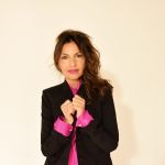 Susanna Hoffs Releases New Album &Amp;Quot;The Deep End&Amp;Quot; And Debuts Novel &Amp;Quot;This Bird Has Flown&Amp;Quot;, Yours Truly, Top Stories, November 29, 2023