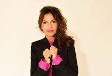 Susanna Hoffs Releases New Album &Quot;The Deep End&Quot; And Debuts Novel &Quot;This Bird Has Flown&Quot;, Yours Truly, News, November 29, 2023
