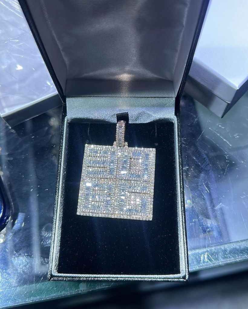 Davido Gifts 30Bg Diamond Pendants To New Dmw Signees Logos Olori And Morravey, Yours Truly, News, February 23, 2024