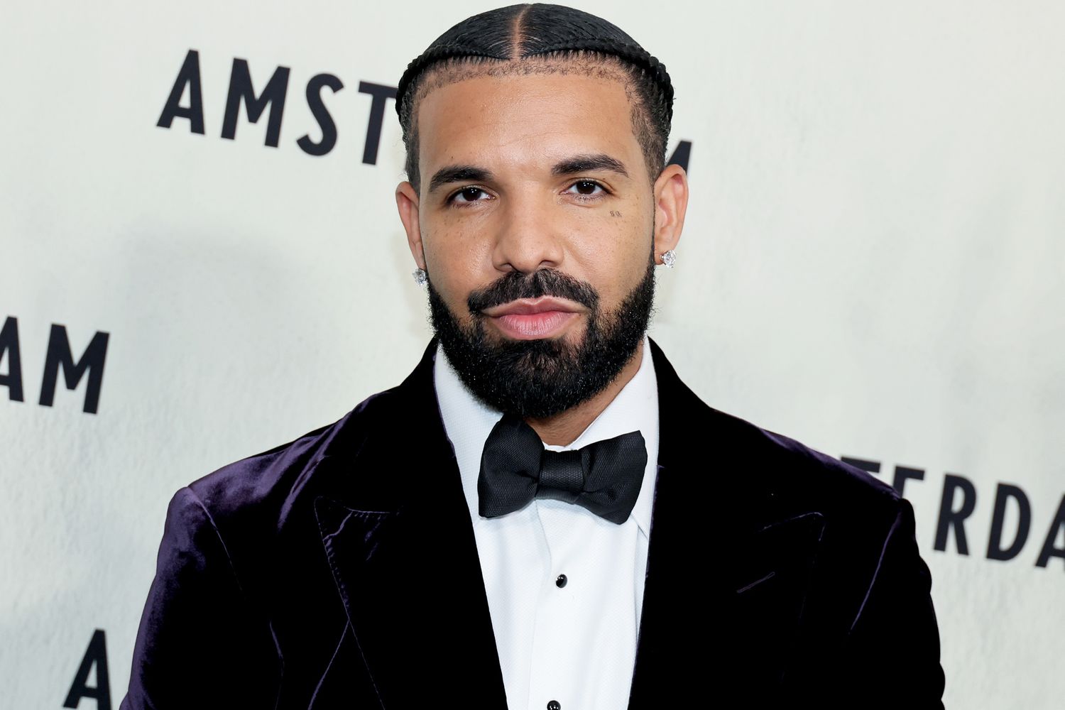 Drake Celebrates As His Dna Ancestry Shows He Is 30% Nigerian, Fans React, Yours Truly, News, December 1, 2023