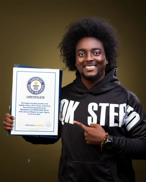 Nigerian Actor Hawwal Ogungbadero, 29 Others Set Guinness World Record For Longest Recording Session, Yours Truly, News, November 29, 2023