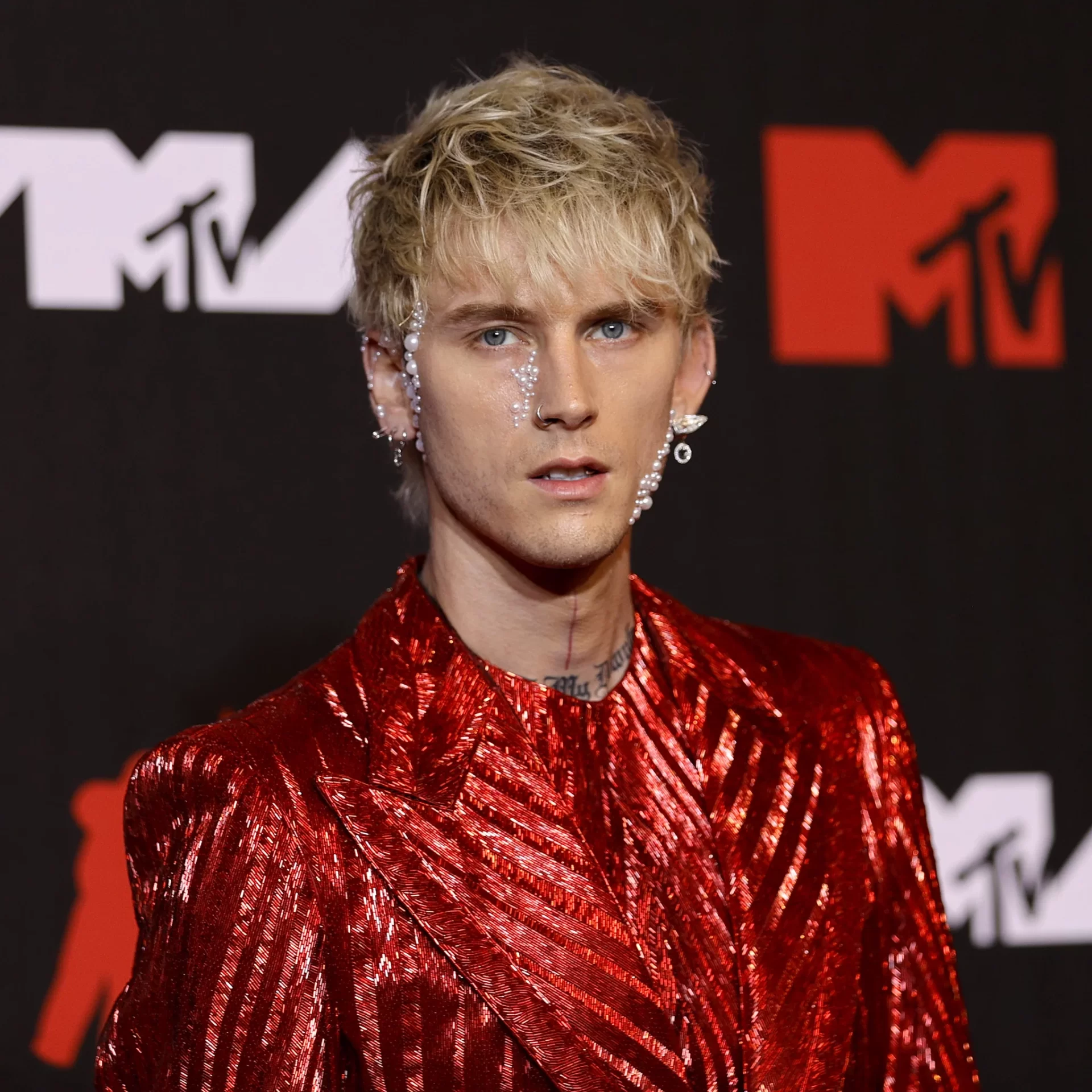 Machine Gun Kelly Returns With A &Quot;Pressure&Quot; Fueled Rap Song, Yours Truly, News, December 3, 2023