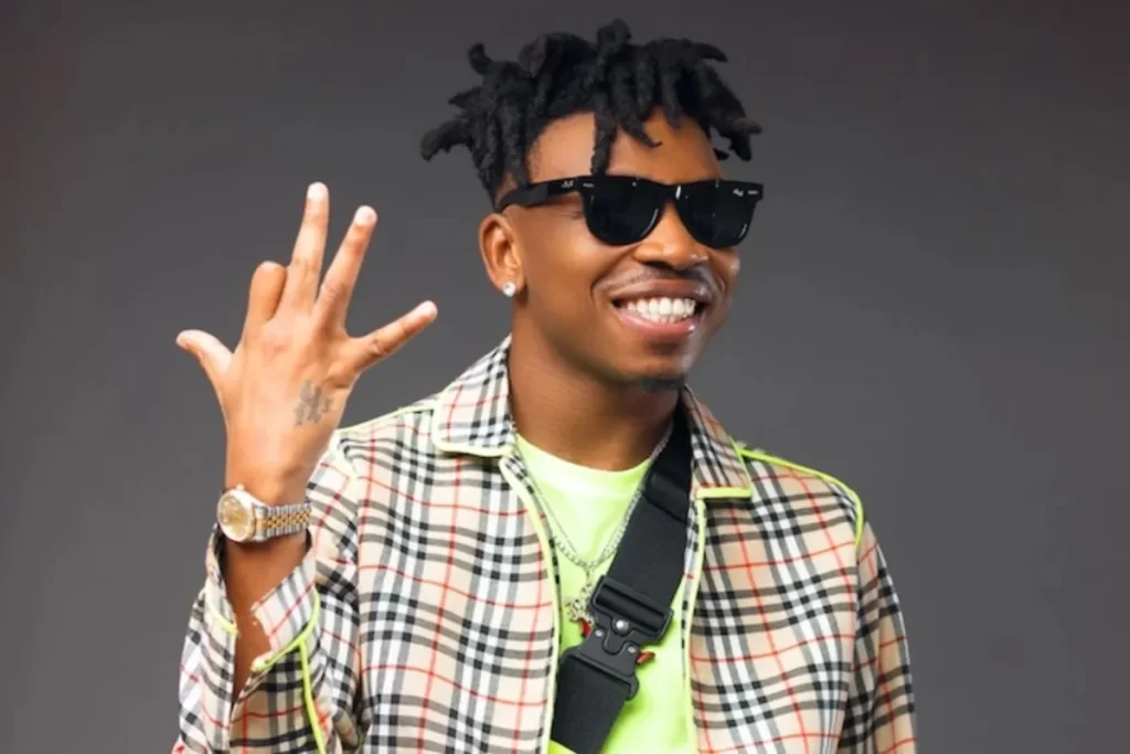Mayorkun Professes Love To Girlfriend Cocainna On Stage, Yours Truly, News, March 2, 2024