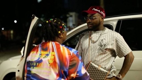 Fans React As Old Video Of Teni Chasing Davido’s Car Surfaces Online, Yours Truly, News, April 26, 2024