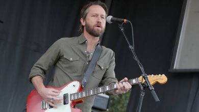 Chris Shiflett Of The Foo Fighters Releases A New Single And Announces A Solo Album, Yours Truly, Chris Shiflett, May 14, 2024