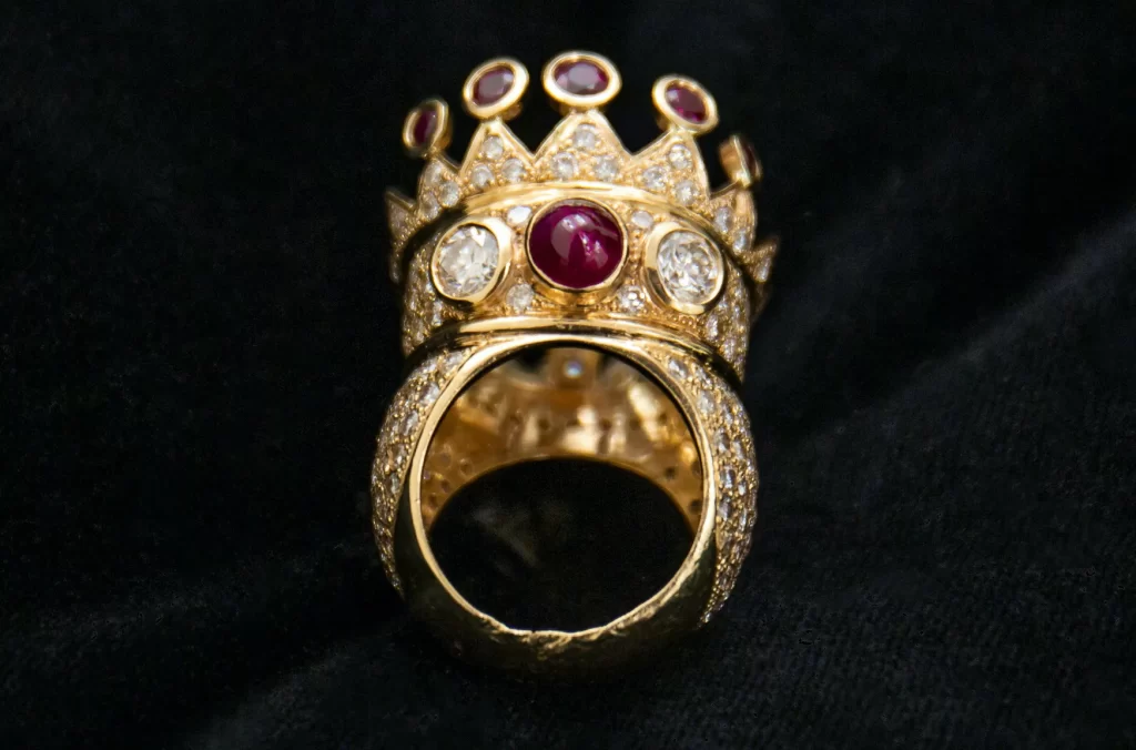 Drake Is The New Owner Of Tupac Shakur’s Iconic $1 Million Gold And Ruby Crown Ring, Yours Truly, News, May 1, 2024