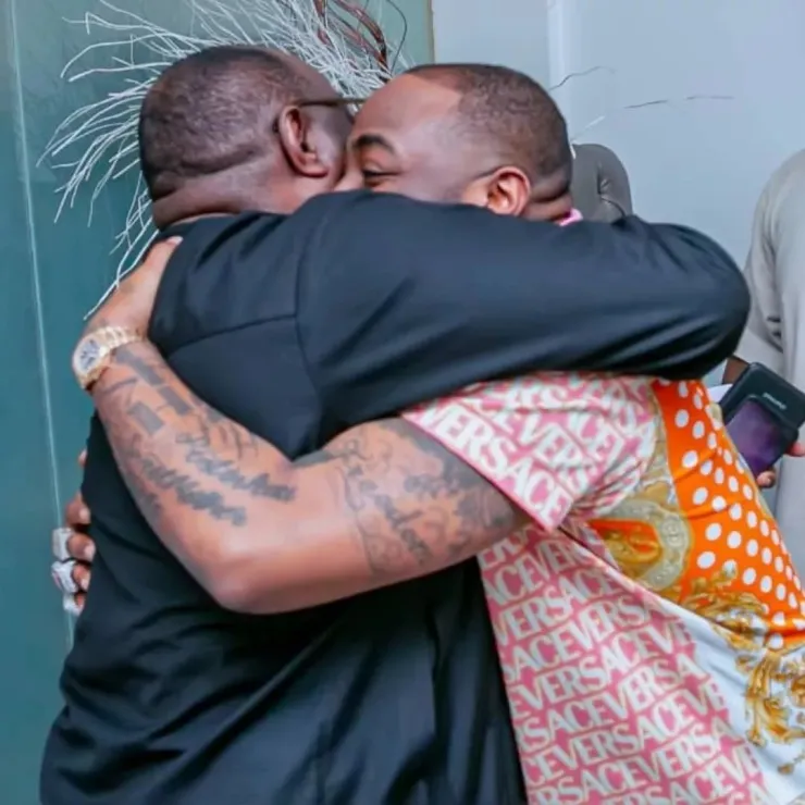 Davido Drops Dele Momodu Fued; Prostrates To Greet, Fans React, Yours Truly, News, May 2, 2024