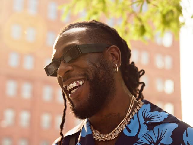Netizens Get Talking As Burna Boy Shuts Down Lagos Club With Pounds, Yours Truly, News, February 28, 2024