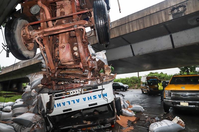 Otedola Bridge Accident Claims Life, Causes Major Traffic Disruption, Yours Truly, News, May 18, 2024
