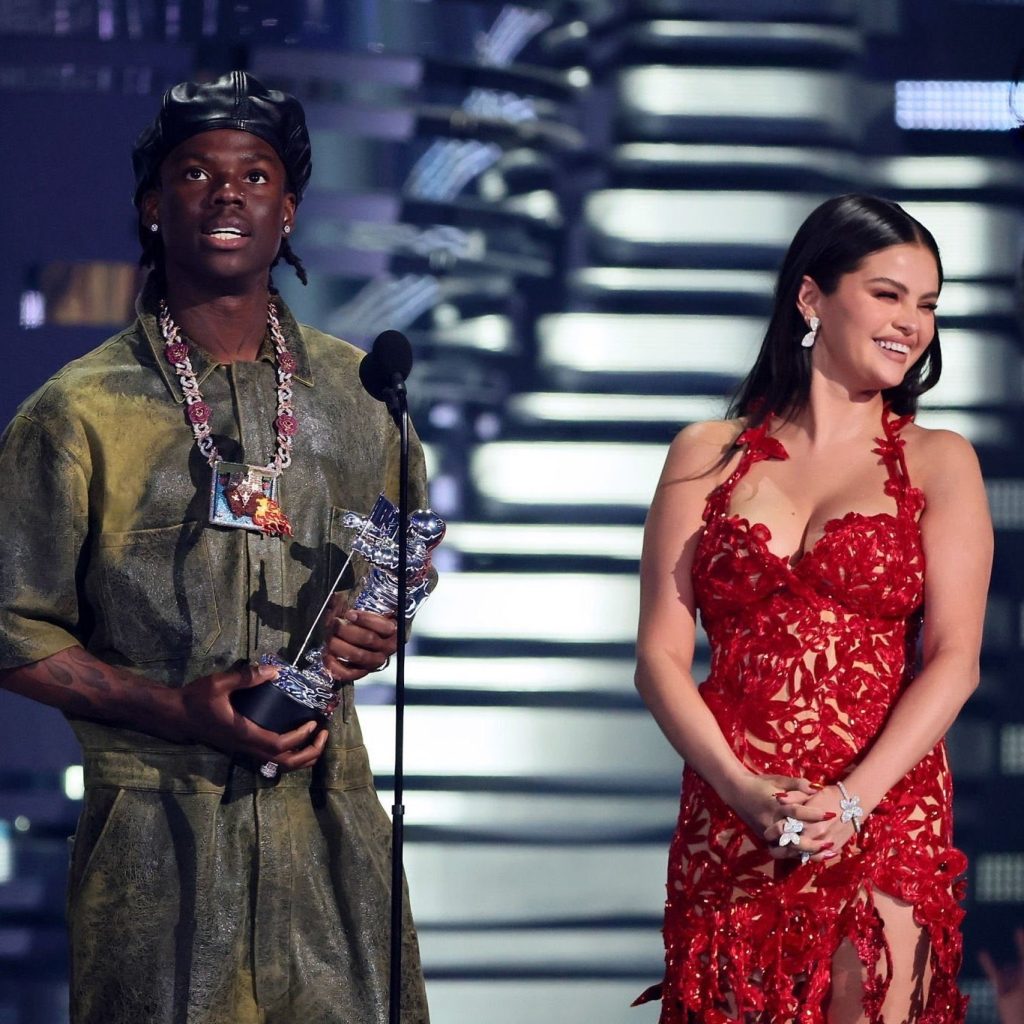 Rema Gives Impressive VMA Acceptance Speech makes shout out to Fela, Davido, wizkid, Burna.