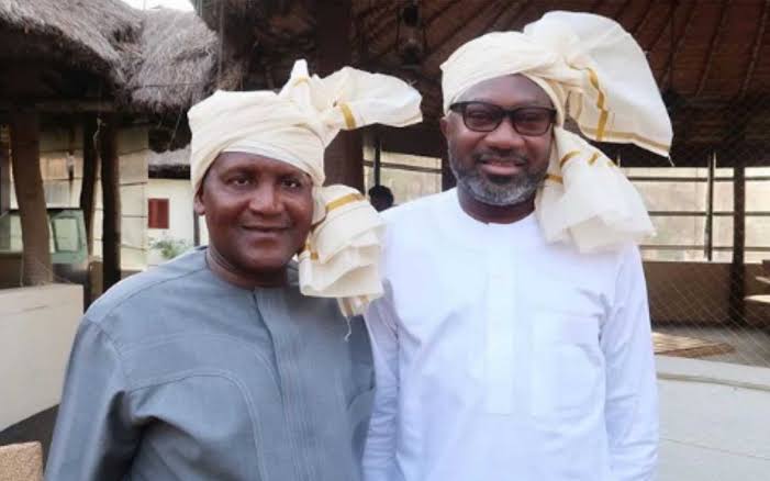Dangote And Otedola Do The “Big Man Dance” At An Event, Leaving Impressions On Many, Yours Truly, News, February 23, 2024