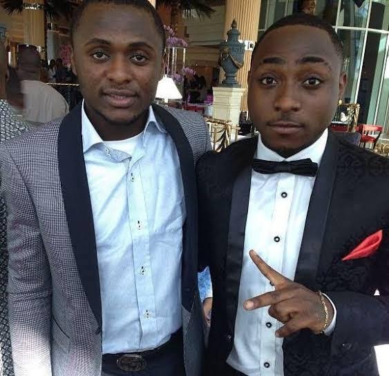 Davido And Ubi Franklin Lead A Worship Session With Plane Crew Members While Arriving In Lagos, Yours Truly, News, April 28, 2024