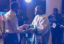 Dbanj And Davido Share &Quot;Baba Ibeji&Quot; Moment At Trace Awards; Fans React To Video, Yours Truly, News, November 30, 2023
