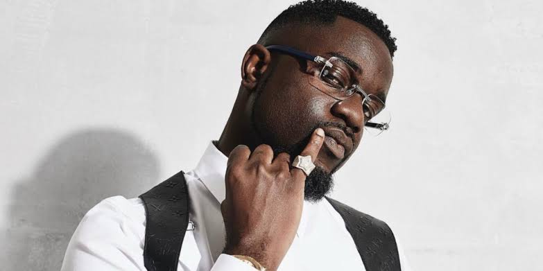 Sarkodie Makes His Rapperholic Exhibition Open To The Public, Yours Truly, News, May 2, 2024