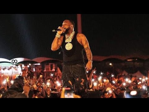 Davido Gifts Fan N5M For Christmas At Abuja Concert, Yours Truly, News, May 10, 2024