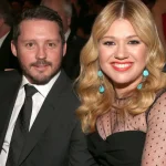 Kelly Clarkson Reveals Her Ex-Husband Said She Wasn'T &Quot;Sexy Enough To Be Judge&Quot; On Talent Show 'The Voice', Yours Truly, News, March 2, 2024
