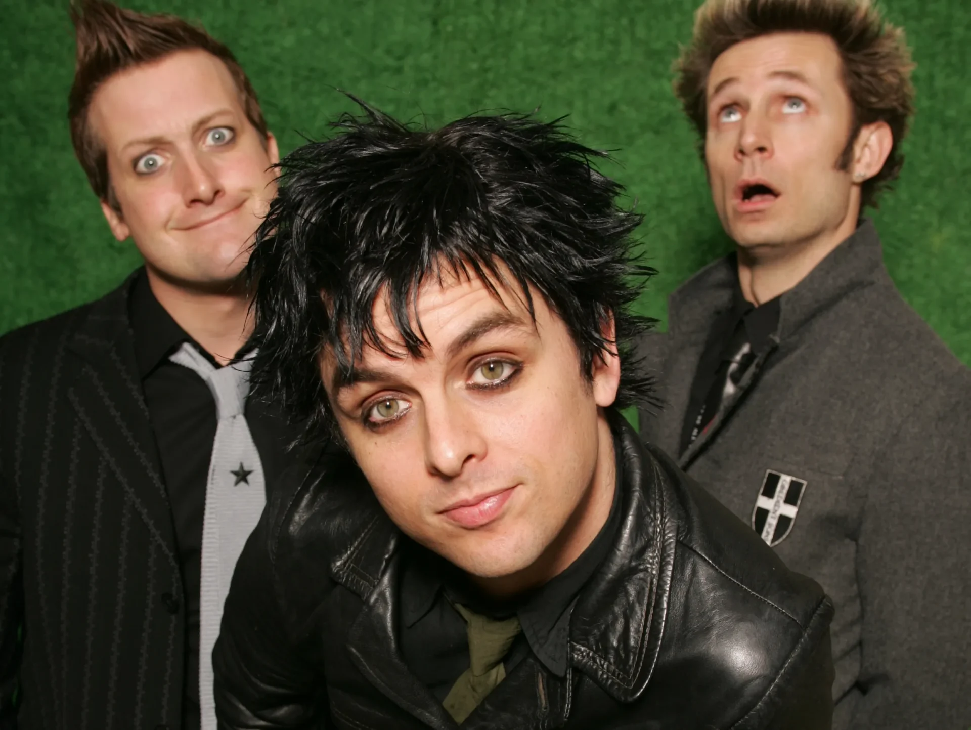 Green Day On Course To Earn Their Fifth Uk Number One Album; Outsells The Top 10 Combined, Yours Truly, News, May 5, 2024