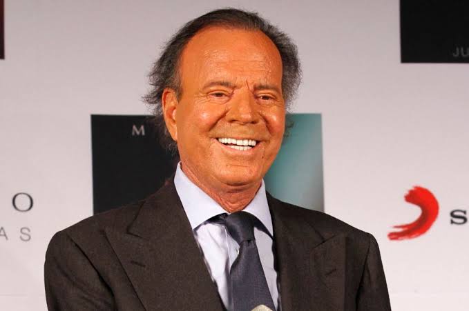 Julio Iglesias And Netflix Partner To Produce A Series About The Life Of The Iconic Singer, Yours Truly, News, May 12, 2024