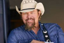 Toby Keith Posthumously Returns To The Top Spot On The Billboard 200 With His Album, &Quot;35 Biggest Hits&Quot;, Yours Truly, News, February 28, 2024
