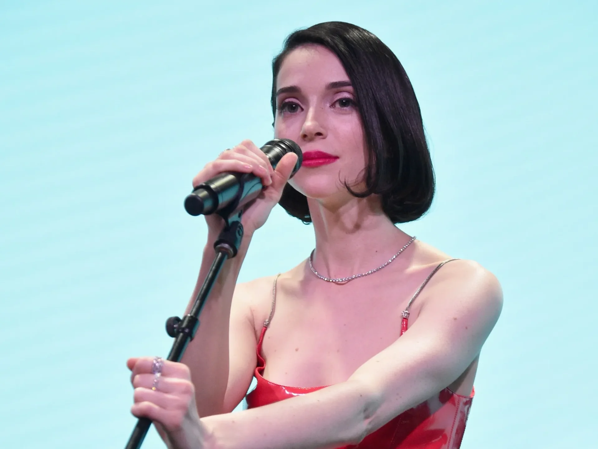 St Vincent Readies For 2024 Uk/Europe Tour With Heartworms, Yours Truly, News, May 14, 2024