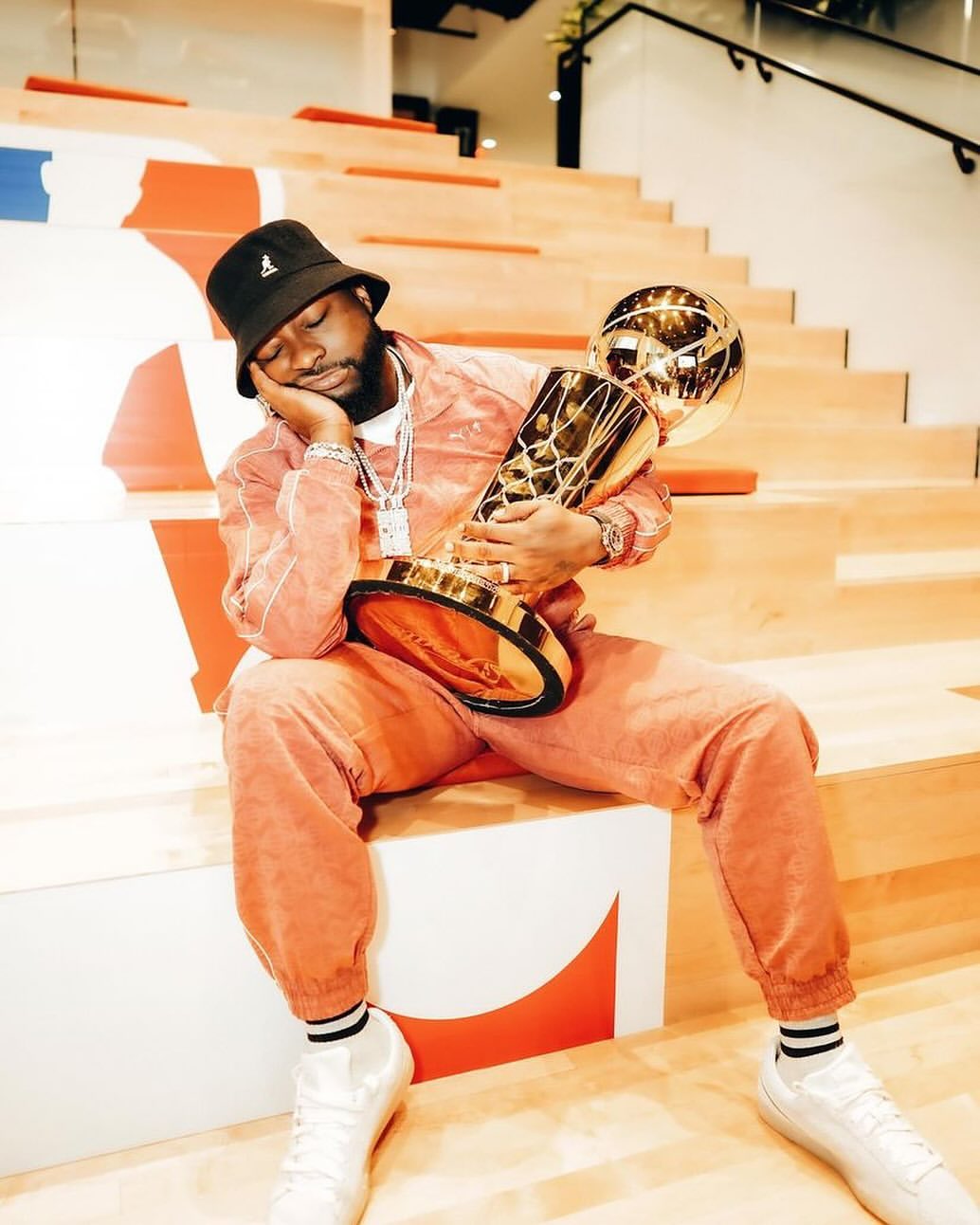 Davido Recreates The Famous Kobe Bryant Championship Picture From 2001, Yours Truly, News, May 1, 2024