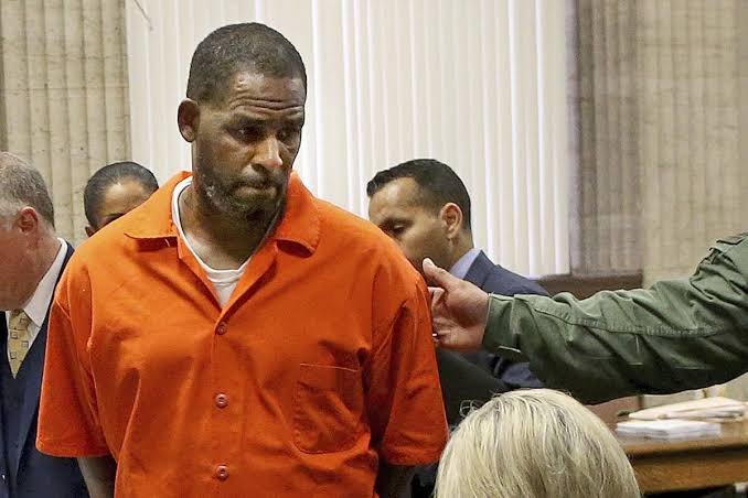 R. Kelly'S Child Pornography Judgment Sustained In Chicago, Yours Truly, Reviews, April 27, 2024